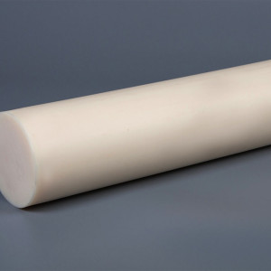 Капролон стержень белый 150х950 мм ПА 6 ТУ 20.16.54-036-00203803-2020 в наличии в Магадане