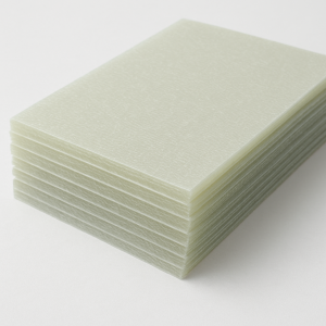 Стеклопластик листовой 1.2х1500 мм в наличии в Магадане